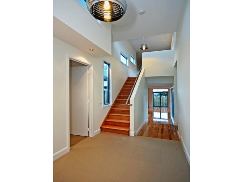 9 Bayswater Road, Newtown VIC 3220