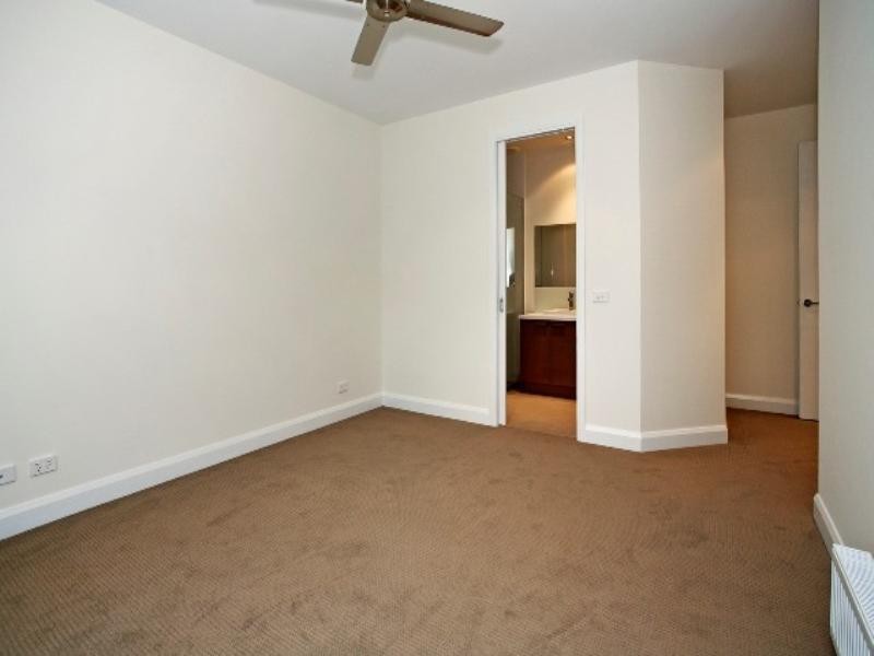 9 Bayswater Road, Newtown VIC 3220