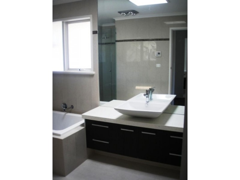 2/60 Garden Street, Geelong VIC 3220