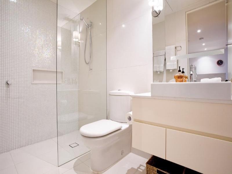 207/6-8 Eastern Beach Road, Geelong VIC 3220