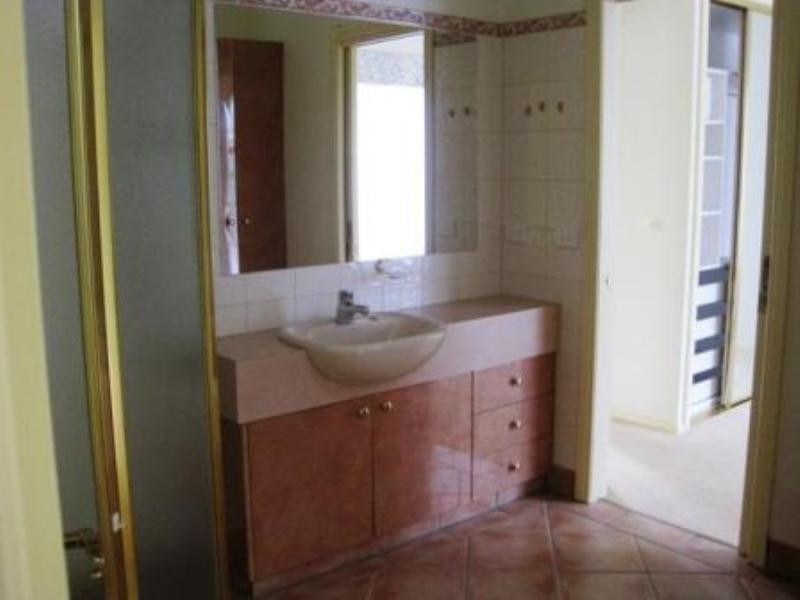 2/23 Princess Road, Corio VIC 3214