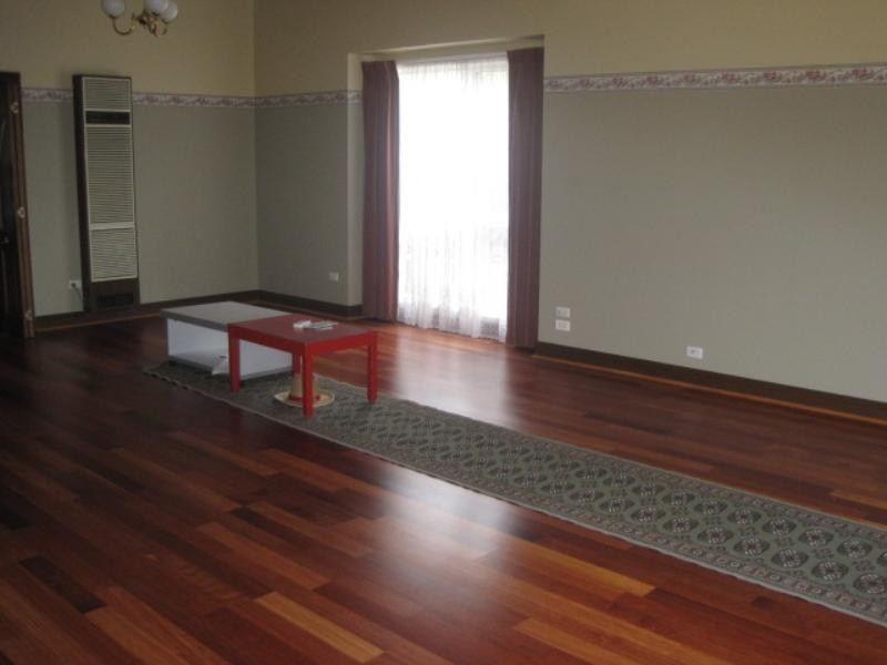 235 Autumn Street, Manifold Heights VIC 3218