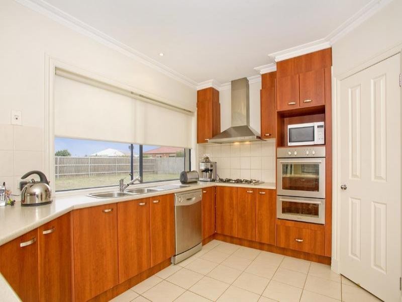 23-25 Birchwood Drive, St Albans Park VIC 3219