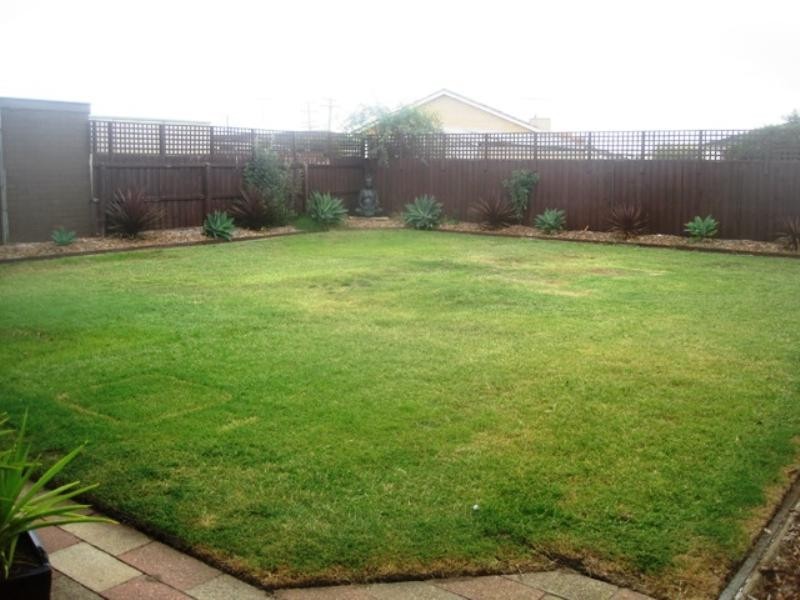 2 Bennett Court, Leopold VIC 3224