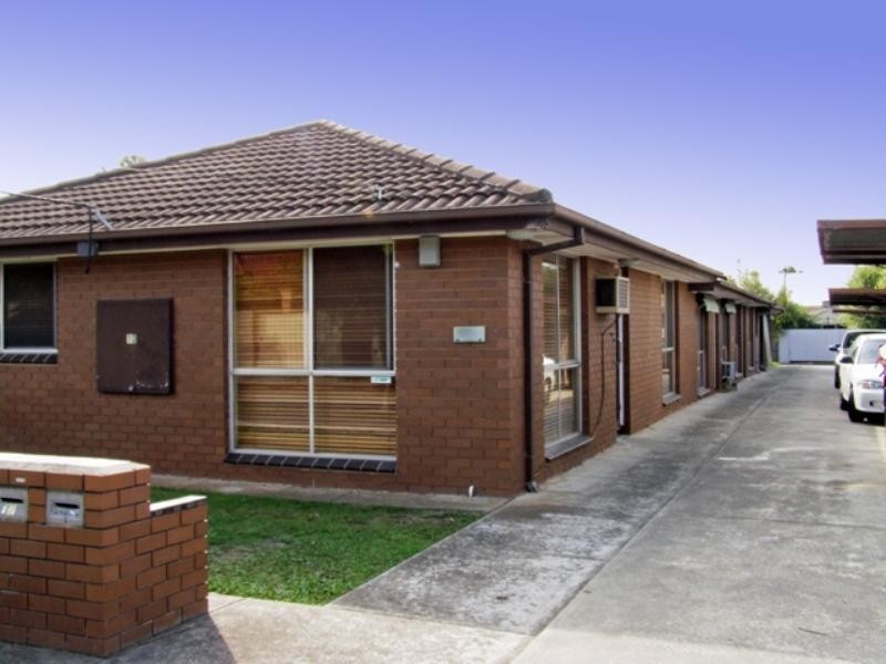 3/10 Oliver Street, Manifold Heights VIC 3218
