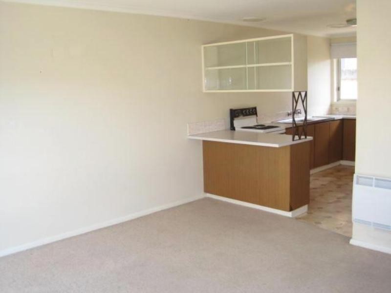 3/10 Oliver Street, Manifold Heights VIC 3218