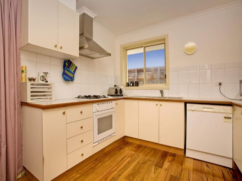 1/9 Konrads Crescent, Highton VIC 3216