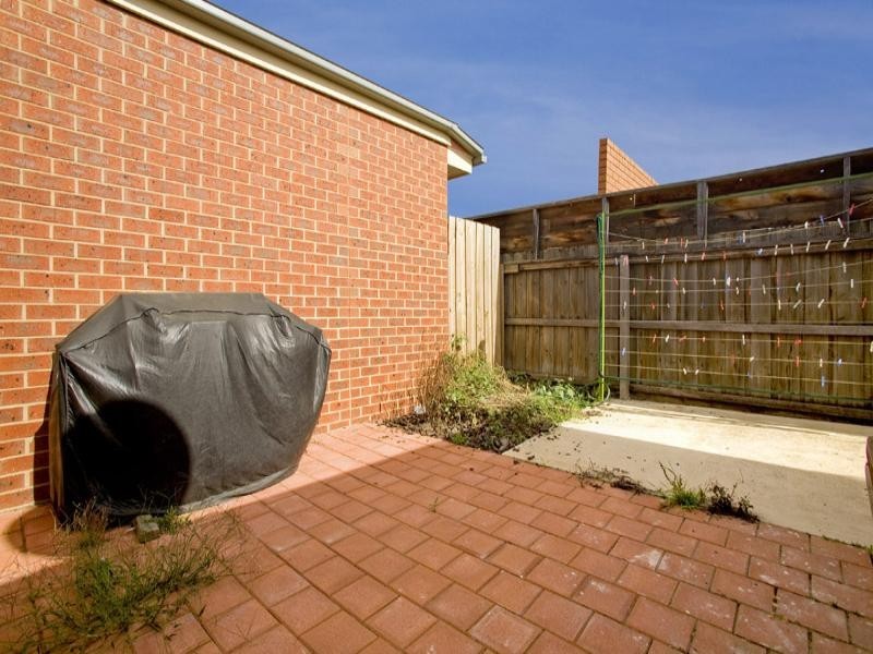 1/9 Konrads Crescent, Highton VIC 3216