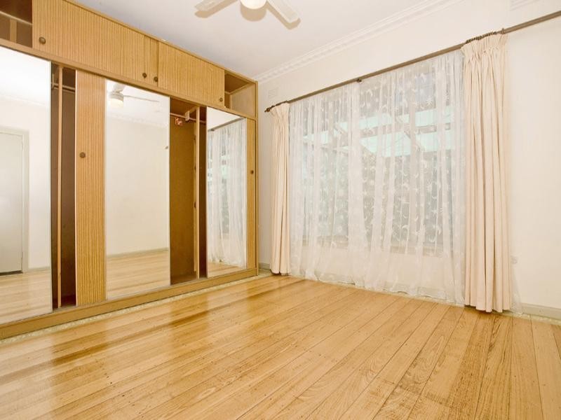 9 Derby Road, Herne Hill VIC 3218