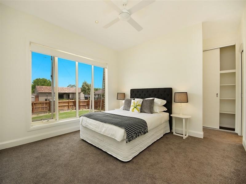 1/14 Fairmont Road, Newtown VIC 3220