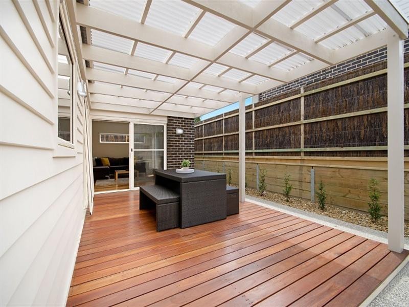 1/14 Fairmont Road, Newtown VIC 3220