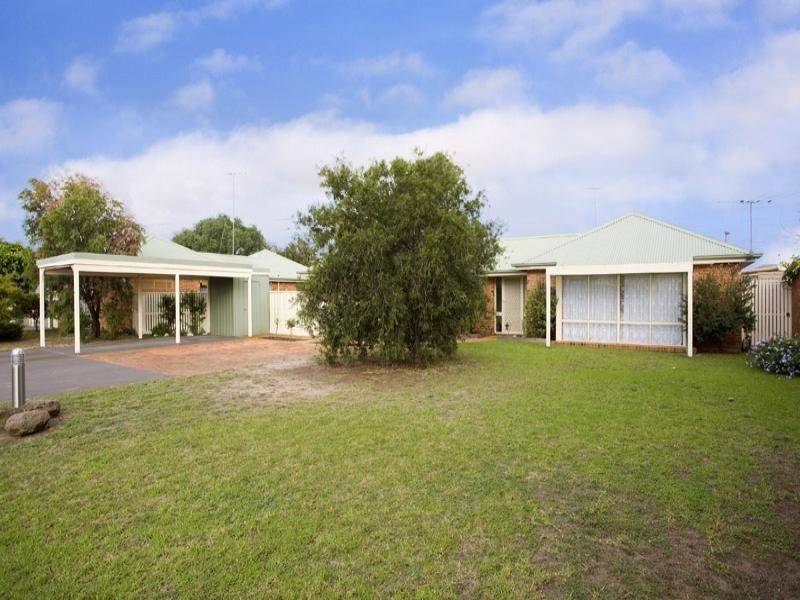 14/15 Thompson Street, Whittington VIC 3219