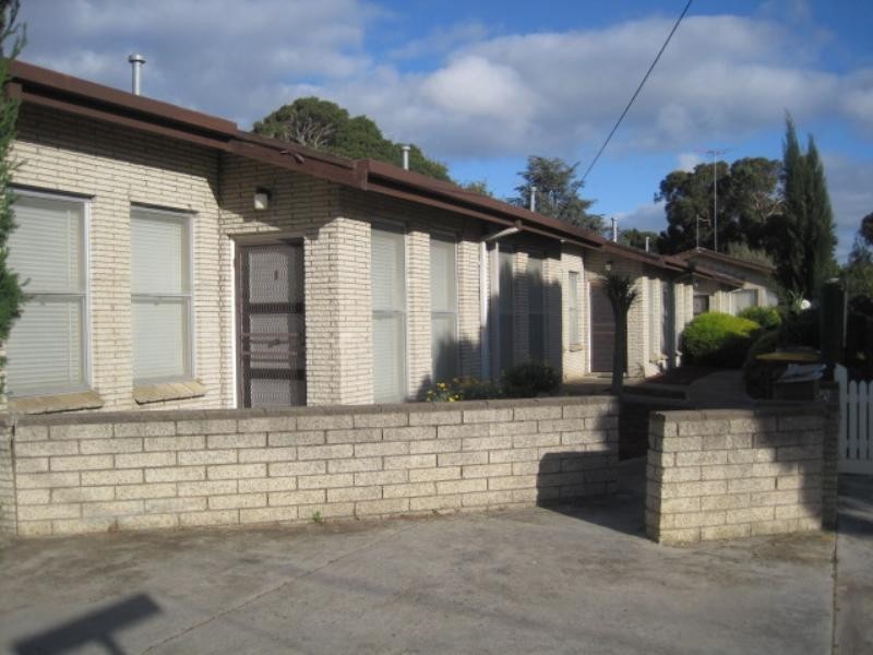 1/2A Staverly Road, Herne Hill VIC 3218