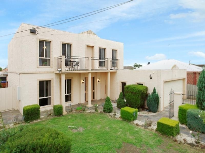 7 Michell Close, Norlane VIC 3214