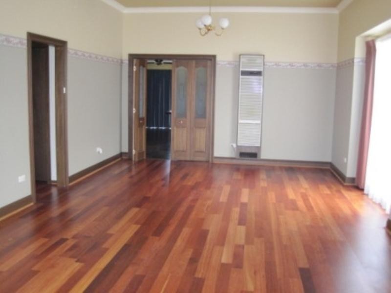 235 Autumn Street, Manifold Heights VIC 3218