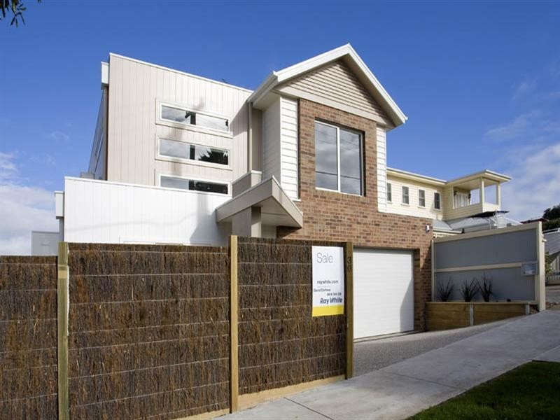 3/30 Murray Street, Highton VIC 3216