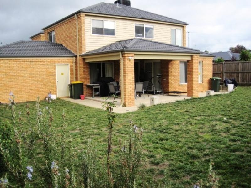 3 Thwaits Close, Highton VIC 3216