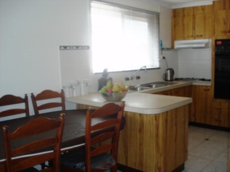 12 Korrumburra Close, Norlane VIC 3214