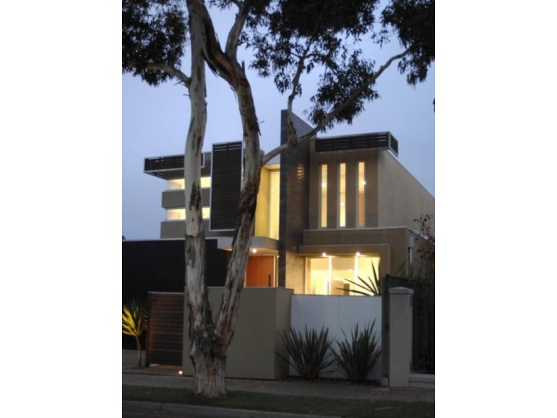 23 Mercer Parade, Newtown VIC 3220