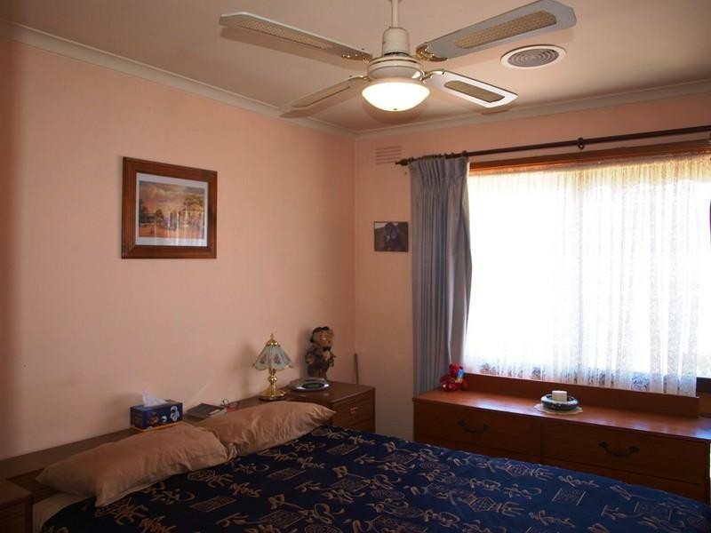 26 Sherperdson Avenue, Corio VIC 3214