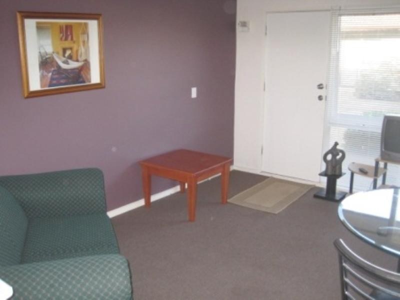 1/50-52 Church Street, Geelong West VIC 3218