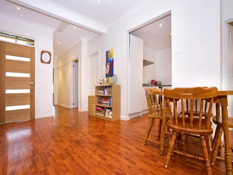 18 Vines Road, Hamlyn Heights VIC 3215