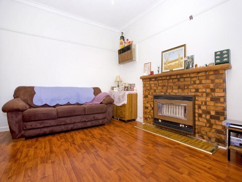 18 Vines Road, Hamlyn Heights VIC 3215