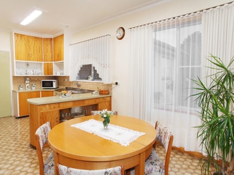 24 Acacia Street, Hamlyn Heights VIC 3215