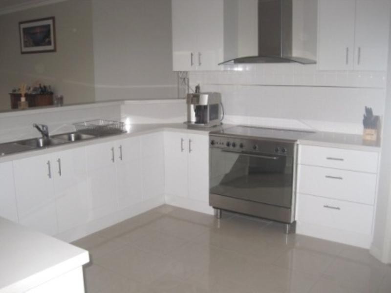 10 Cedarville Close, Highton VIC 3216