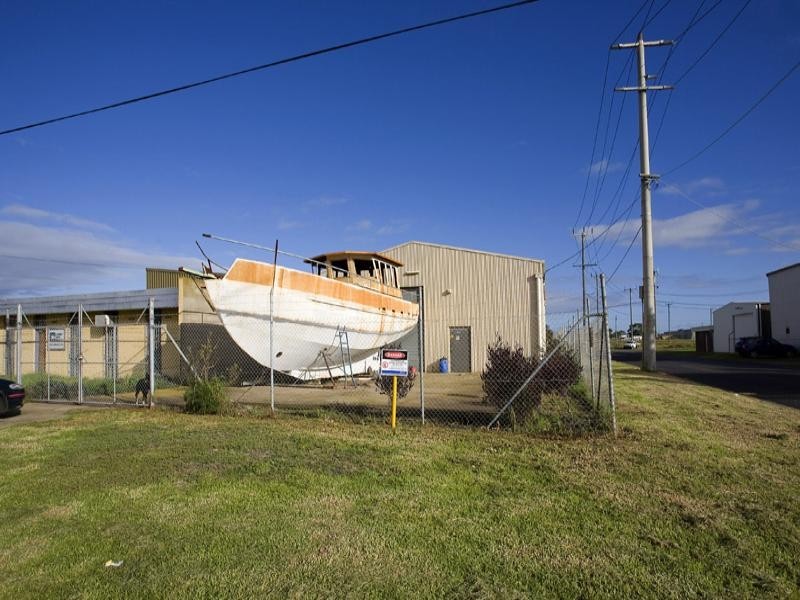 31 Seaside Parade, North Shore VIC 3214