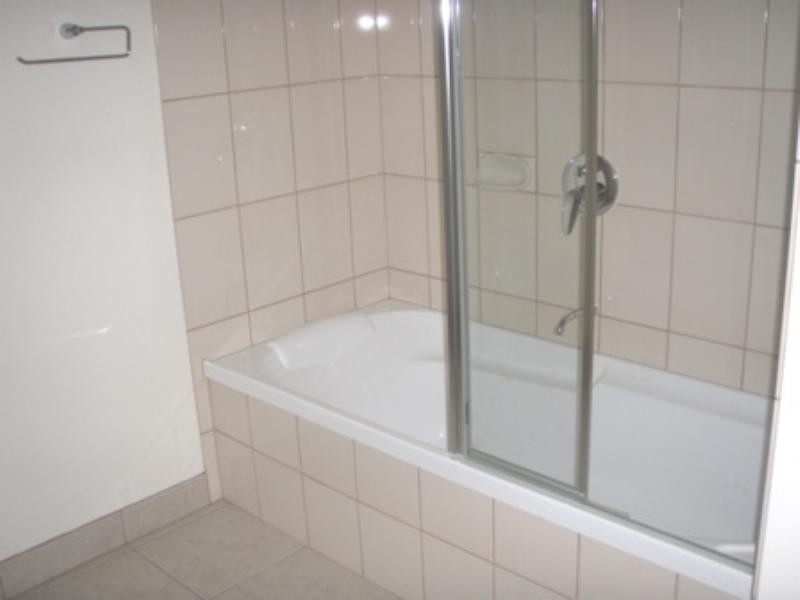 4 Silk Avenue, Manifold Heights VIC 3218