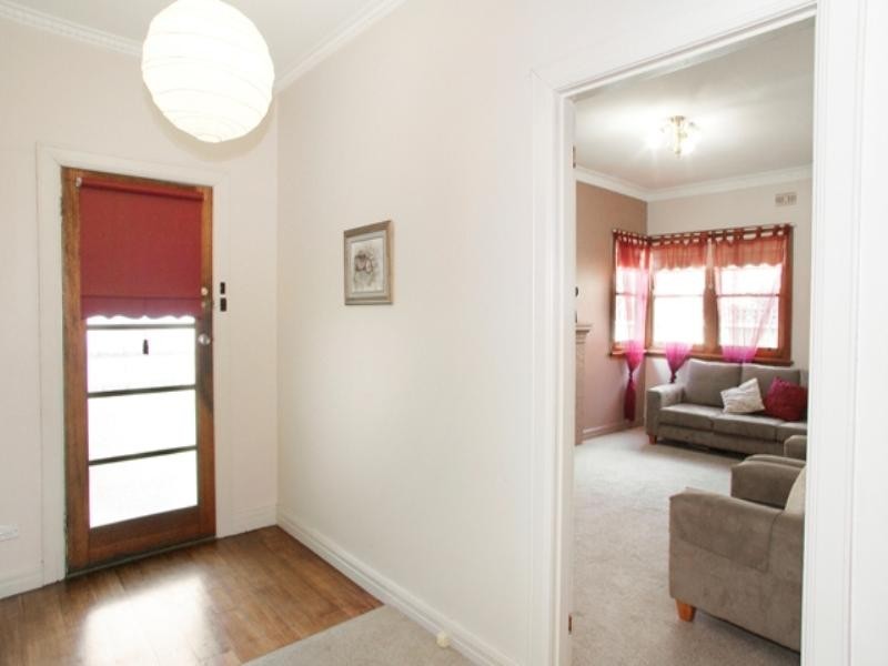 4 Pride Avenue, Hamlyn Heights VIC 3215