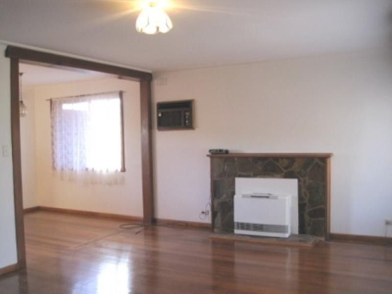 36 Neil Street, Bell Post Hill VIC 3215