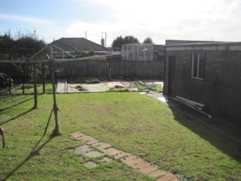 36 Neil Street, Bell Post Hill VIC 3215