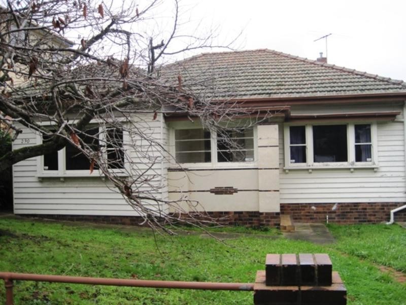 290 Pakington Street, Newtown VIC 3220