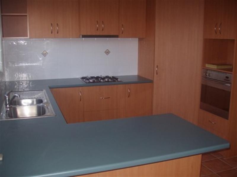 2/23 Waiora Avenue, Hamlyn Heights VIC 3215