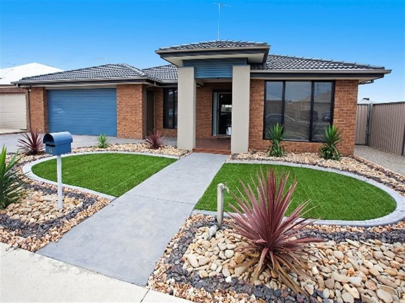 18 Haugh Street, Lovely Banks VIC 3221