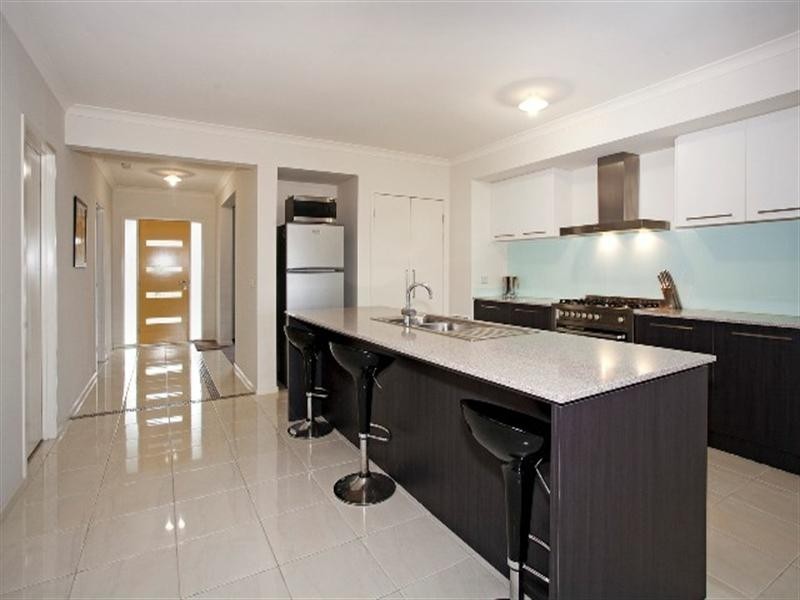 18 Haugh Street, Lovely Banks VIC 3221