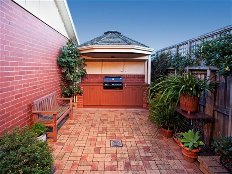 40 Walker Street, Rippleside VIC 3215