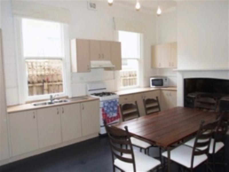 35 Waratah Street, Geelong West VIC 3218