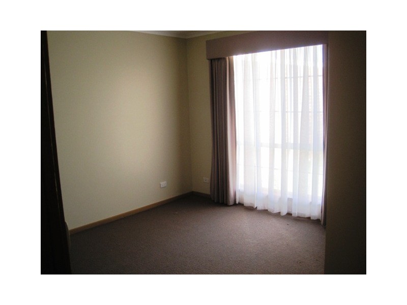 1/45 Glastonbury Drive, Highton VIC 3216