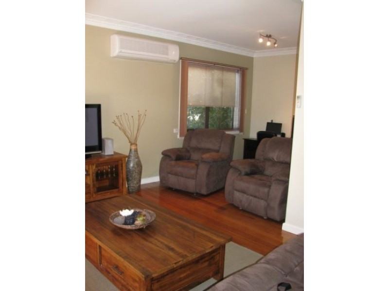 32 Mernda Parade, Belmont VIC 3216