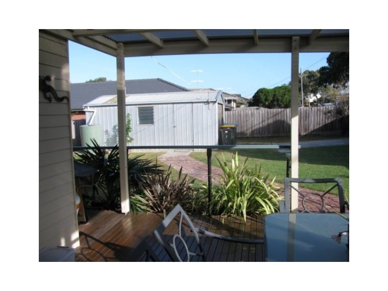 32 Mernda Parade, Belmont VIC 3216