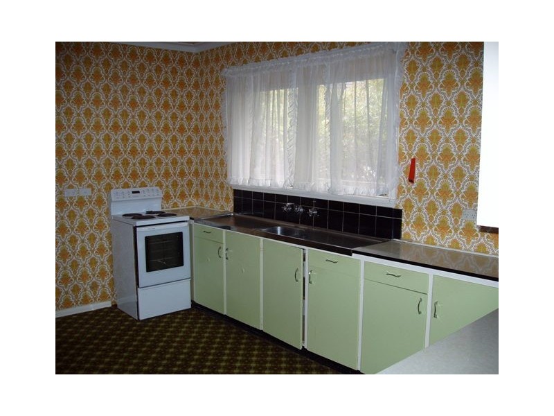 4 Pickett Crescent, Belmont VIC 3216