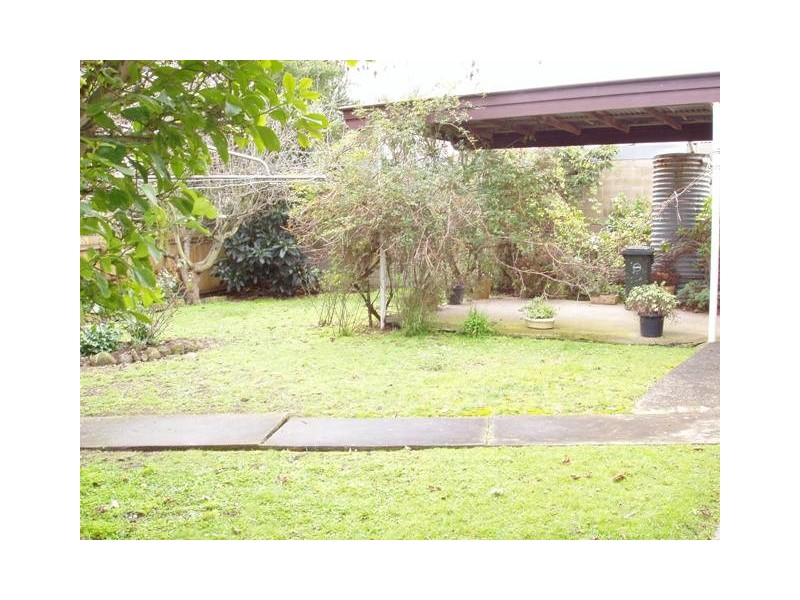 4 Pickett Crescent, Belmont VIC 3216