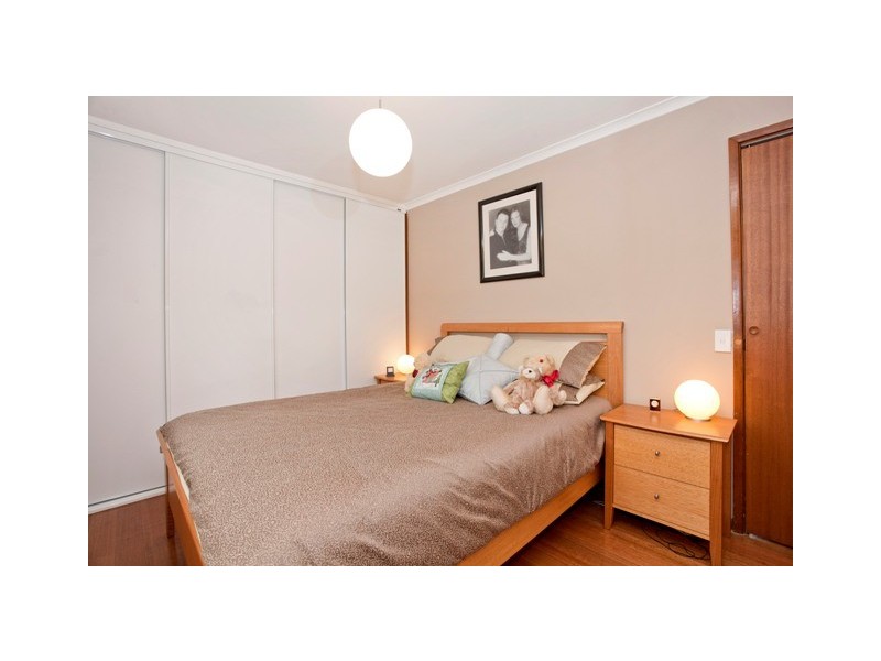 5 Lunik Court, Whittington VIC 3219