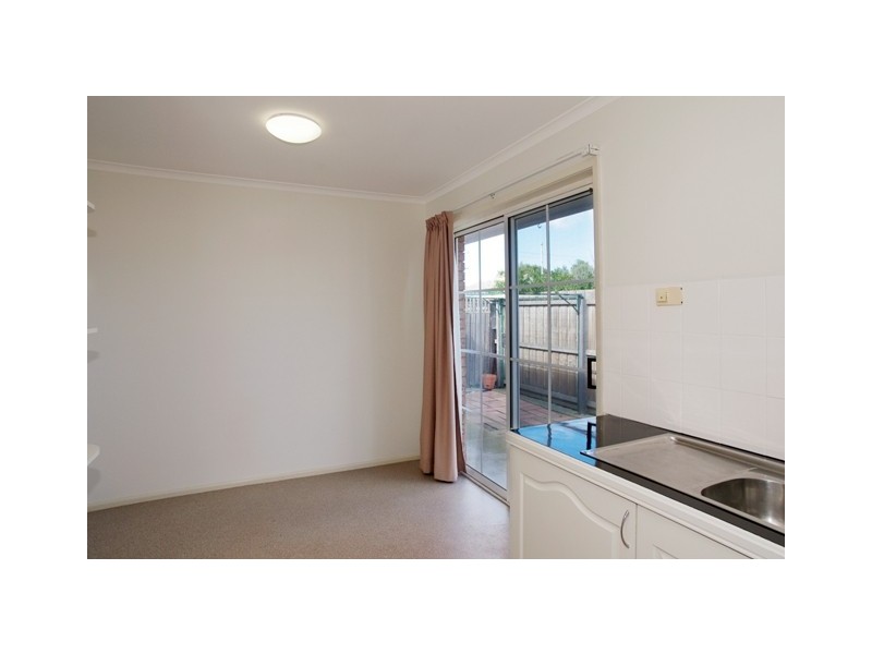 3/32-34 Seaforth Street, North Shore VIC 3214