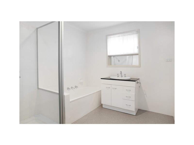 3/32-34 Seaforth Street, North Shore VIC 3214