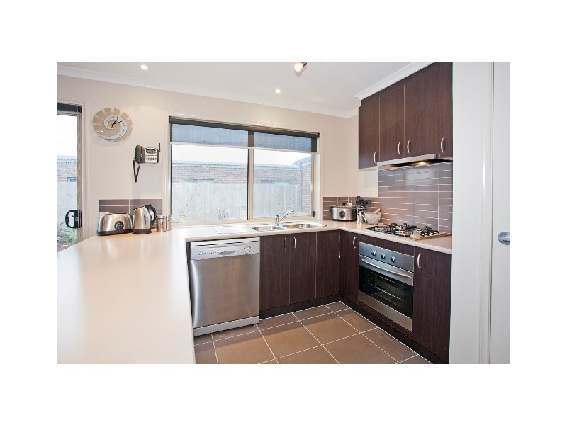 2 Geraghty Court, Lovely Banks VIC 3221