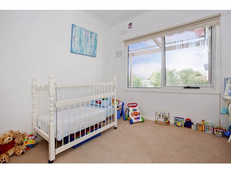 4 Maple Crescent, Bell Park VIC 3215